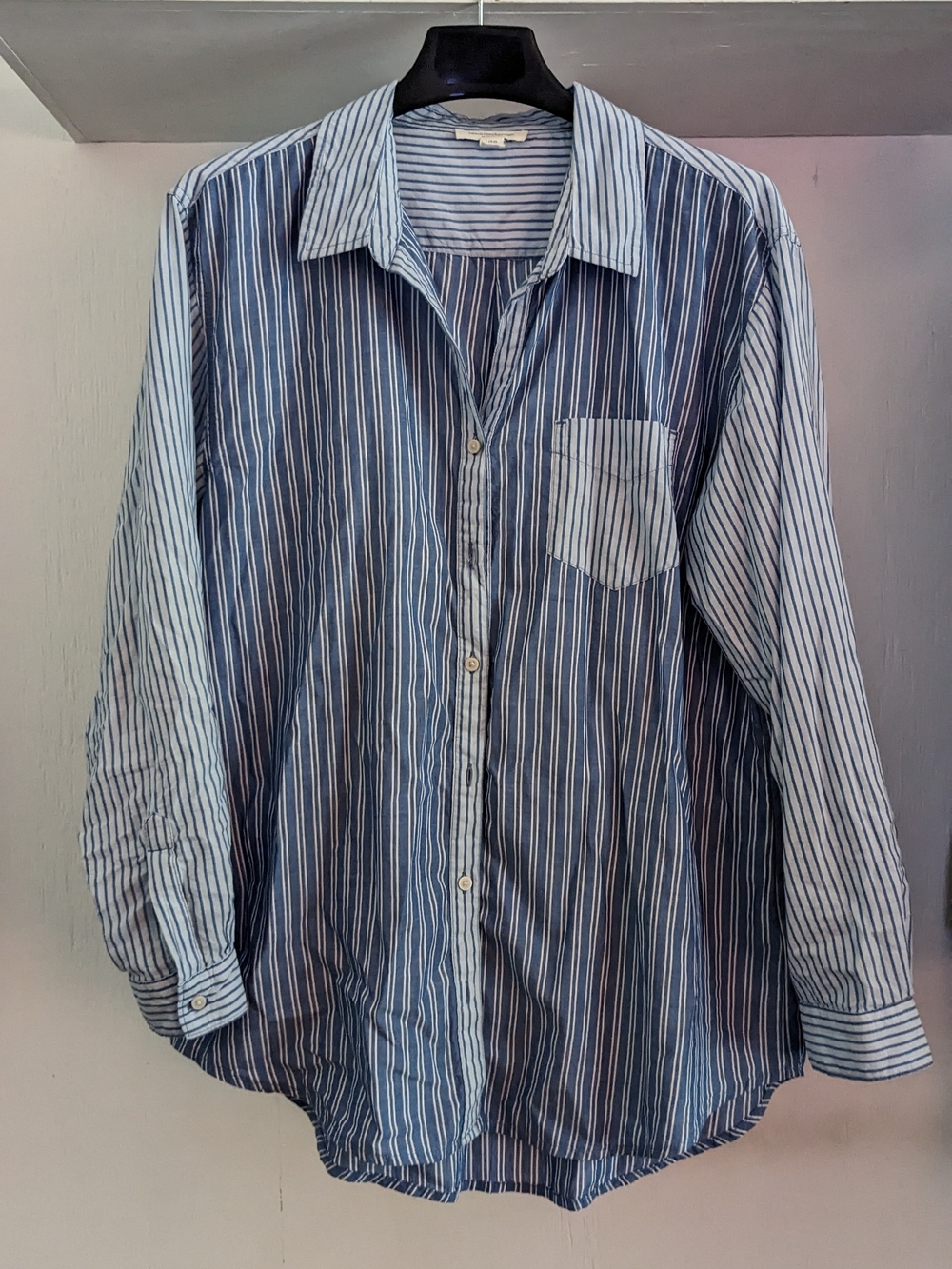 Blue Striped Button-Up Shirt Hamptons Weekend Rich Girl Starter Pack - Picture 2 of 8